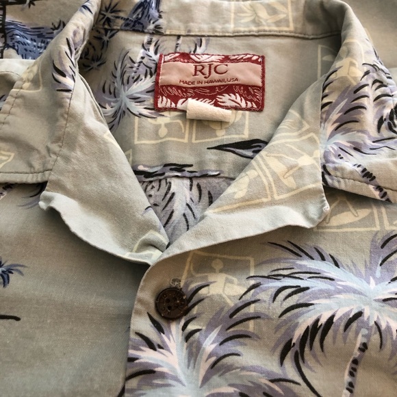 Mens Large RJC Hawaiian shirt with pale green background. - Picture 5 of 10